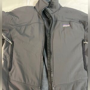 Vintage Patagonia Men’s Core Skin Jacket Made in USA style 84450 size M Gray